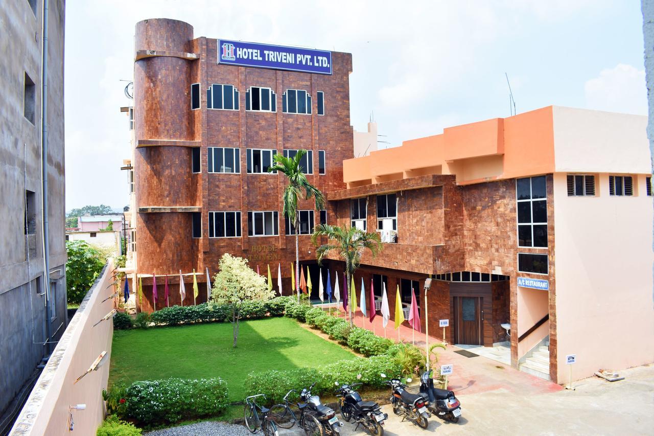 Hotel Triveni Balangir Exterior photo