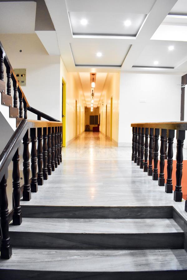 Hotel Triveni Balangir Exterior photo